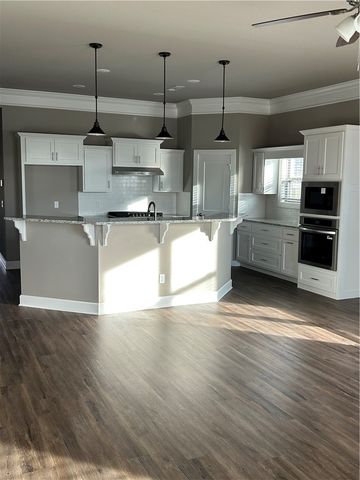 1100 Flat Rock Street, Bentonville, AR 72713