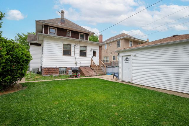 4154 N Dickinson Avenue, Chicago, IL 60641