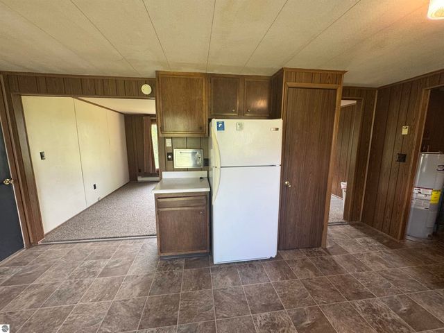 2351 S McGee Road, Lake City, MI 49651