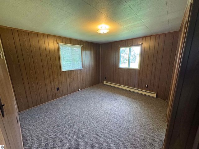 2351 S McGee Road, Lake City, MI 49651