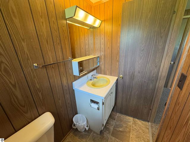 2351 S McGee Road, Lake City, MI 49651