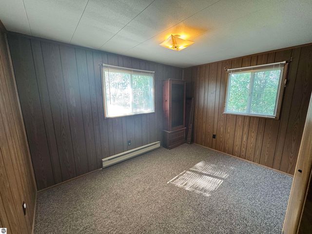 2351 S McGee Road, Lake City, MI 49651