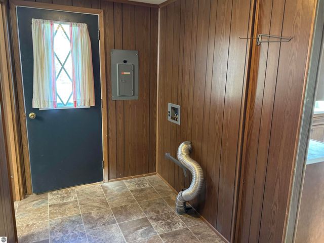 2351 S McGee Road, Lake City, MI 49651