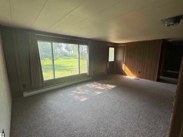 2351 S McGee Road, Lake City, MI 49651