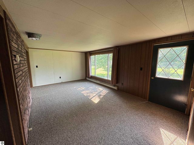 2351 S McGee Road, Lake City, MI 49651