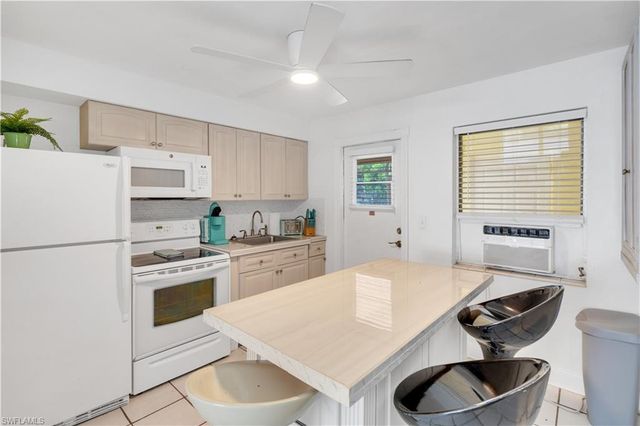 4913 Vincennes ST 2, Cape Coral, FL 33904