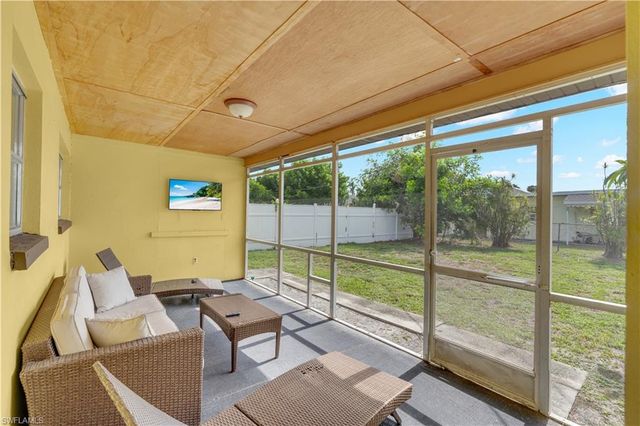 4913 Vincennes ST 2, Cape Coral, FL 33904