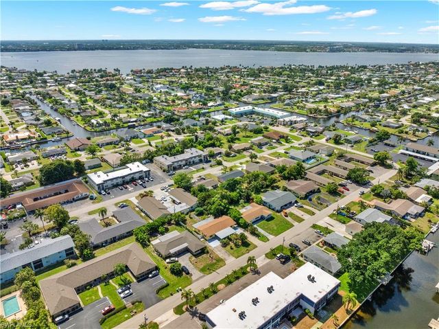 4913 Vincennes ST 2, Cape Coral, FL 33904