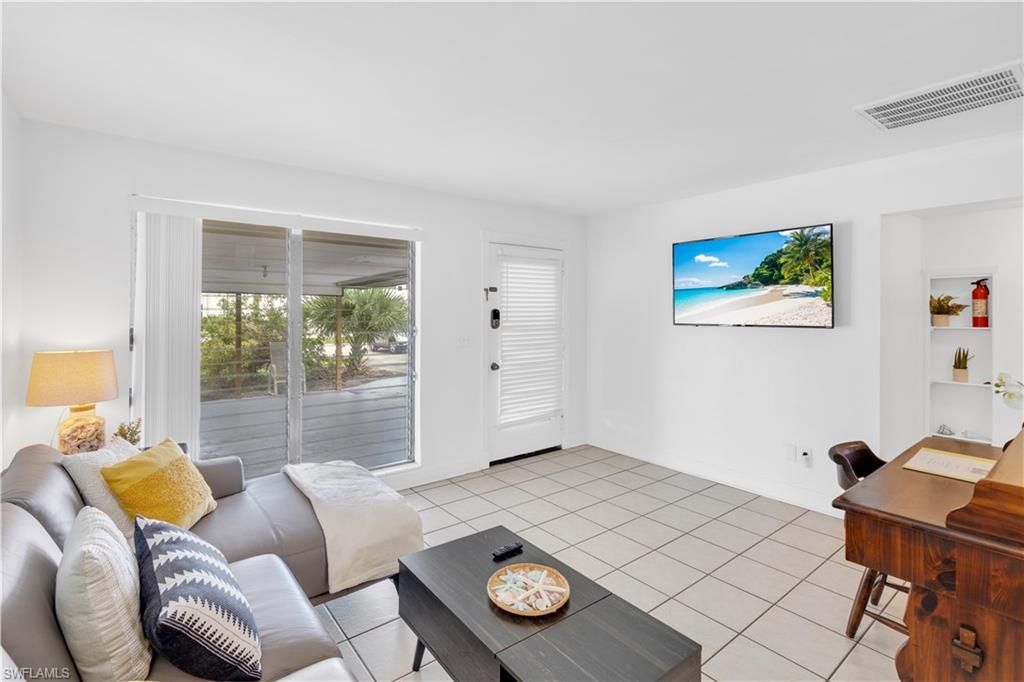 4913 Vincennes ST 2, Cape Coral, FL 33904