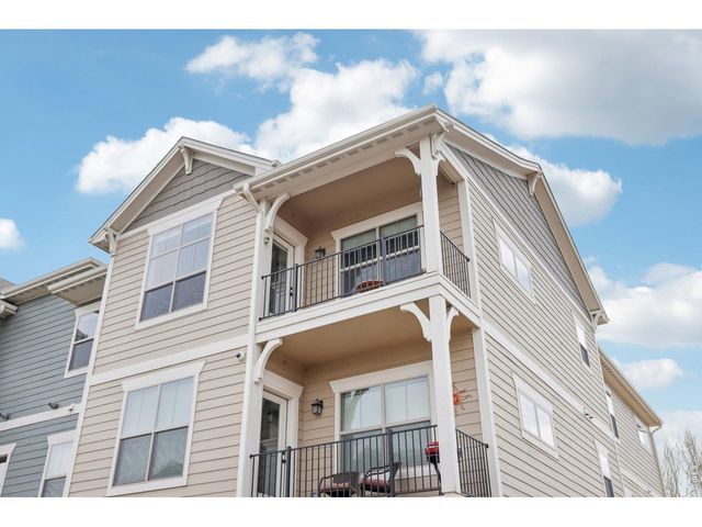 4612 Hahns Peak Dr 302, Loveland, CO 80538