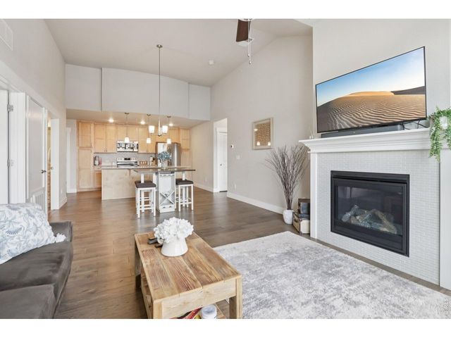 4612 Hahns Peak Dr 302, Loveland, CO 80538