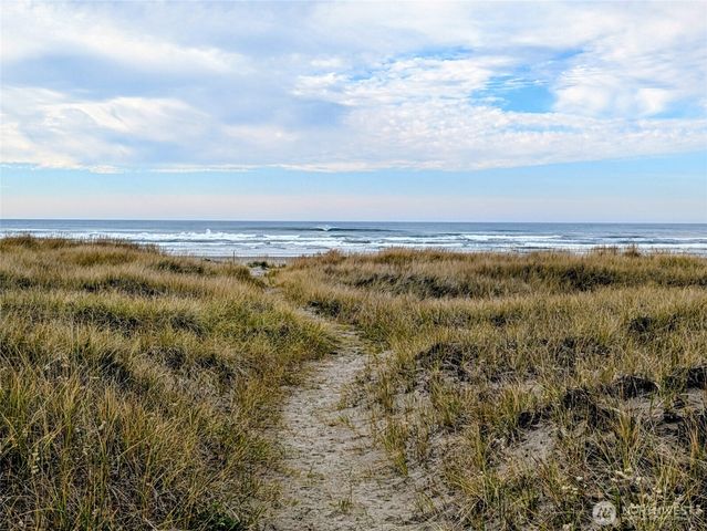 1508 177th Place, Long Beach, WA 98631