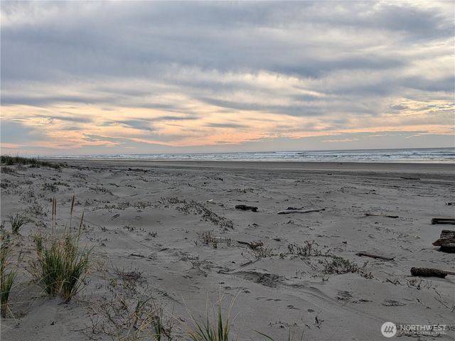 1508 177th Place, Long Beach, WA 98631