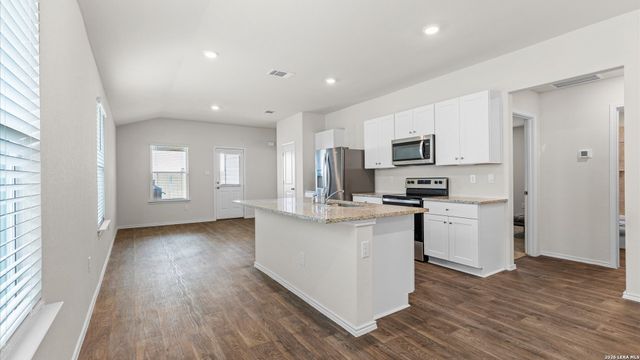 1609 Chianti Pass, New Braunfels, TX 78130