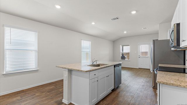 1609 Chianti Pass, New Braunfels, TX 78130