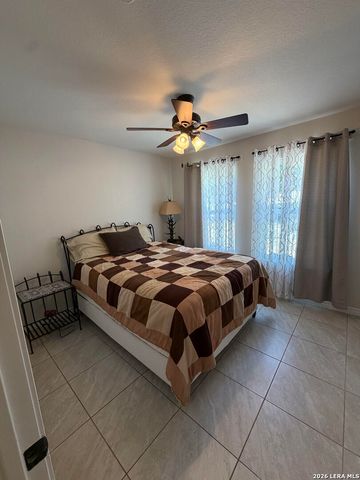 1518 BOB WHITE DR, Spring Branch, TX 78070