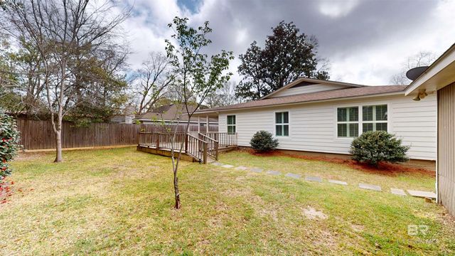 8 Lancaster Road, Mobile, AL 36608