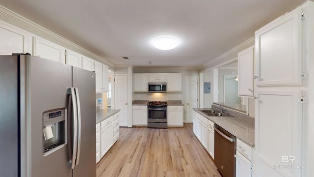 8 Lancaster Road, Mobile, AL 36608