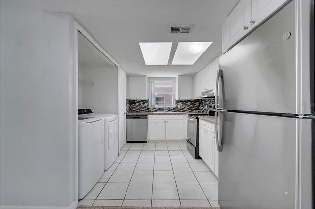 9942 TURF WAY 1, Orlando, FL 32837