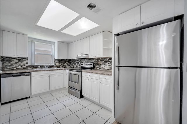 9942 TURF WAY 1, Orlando, FL 32837