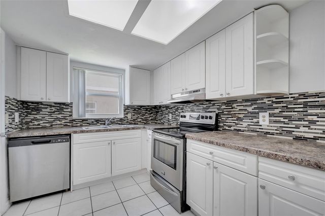 9942 TURF WAY 1, Orlando, FL 32837