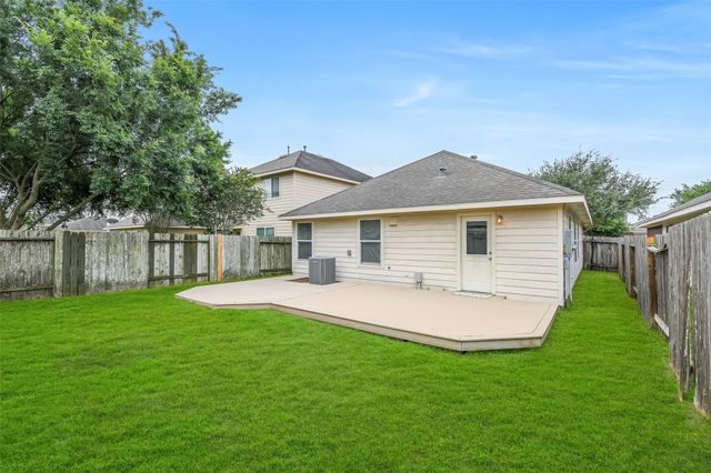 17226 Osprey Landing Drive, Hockley, TX 77447