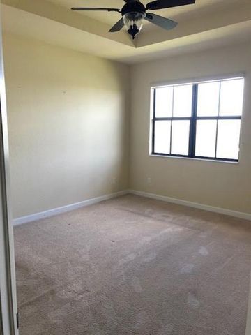 9575 Town Parc Circle N, Parkland, FL 33076