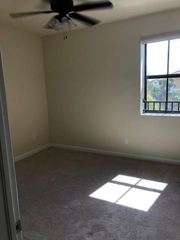 9575 Town Parc Circle N, Parkland, FL 33076