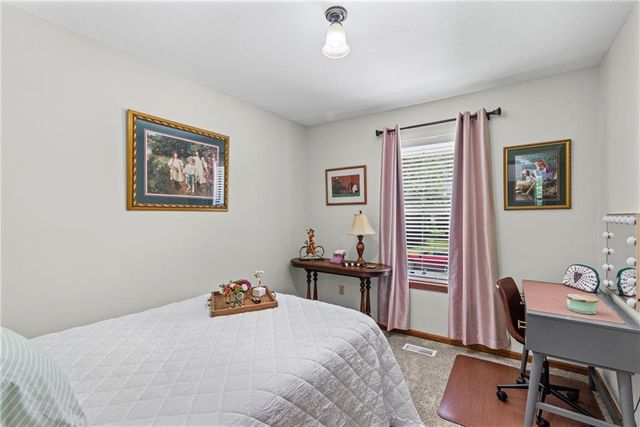 11424 N Mcgee Street, Kansas City, MO 64155