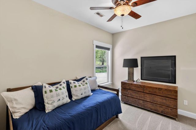 1625 River Bluffs Drive, Jasper, TN 37347