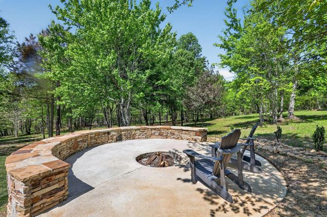 1625 River Bluffs Drive, Jasper, TN 37347