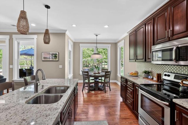 1625 River Bluffs Drive, Jasper, TN 37347