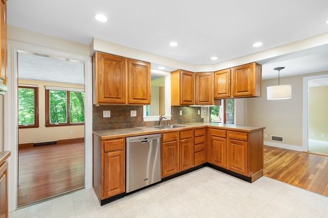 101 Topsfield Road, Wenham, MA 01984