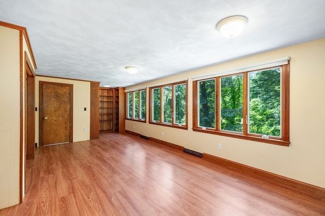 101 Topsfield Road, Wenham, MA 01984