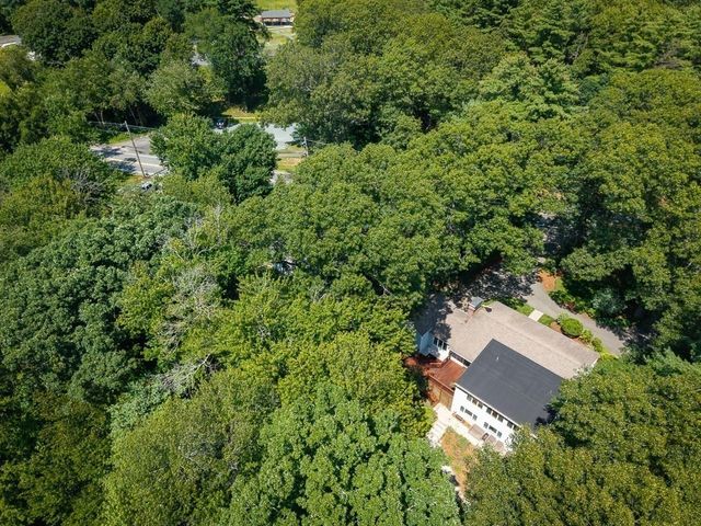 101 Topsfield Road, Wenham, MA 01984
