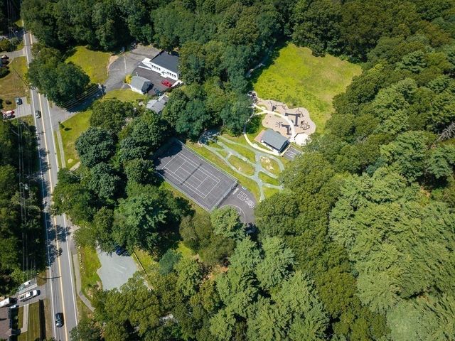 101 Topsfield Road, Wenham, MA 01984