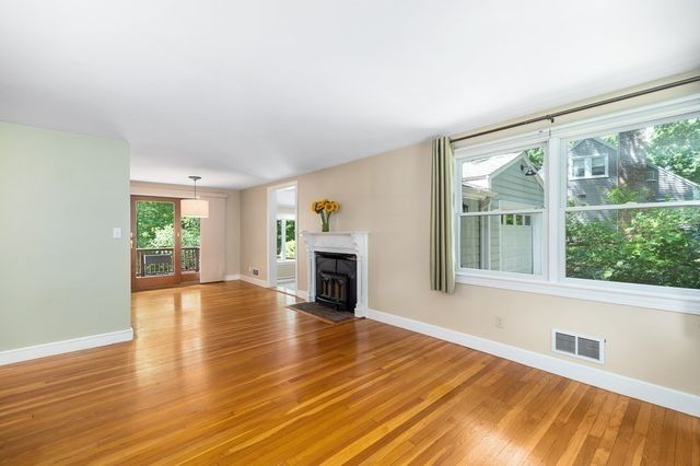 101 Topsfield Road, Wenham, MA 01984