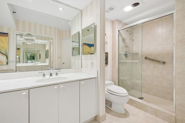 20185 E Country Club Drive 1805, Aventura, FL 33180