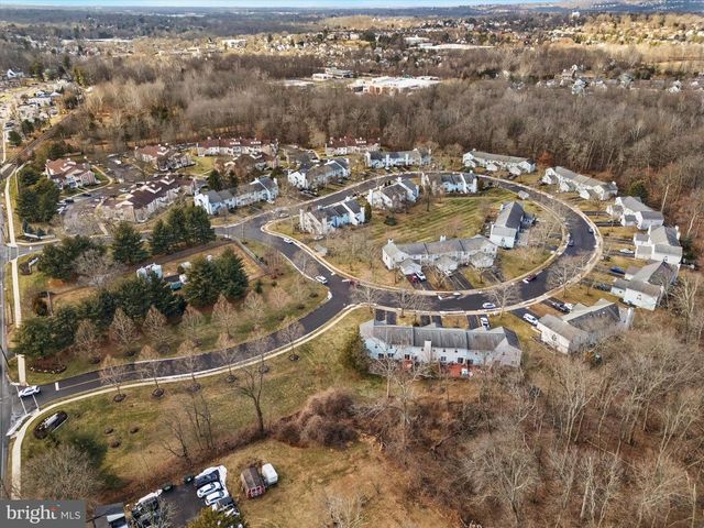 12 CAROUSEL CIR, Doylestown, PA 18901