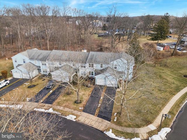 12 CAROUSEL CIR, Doylestown, PA 18901