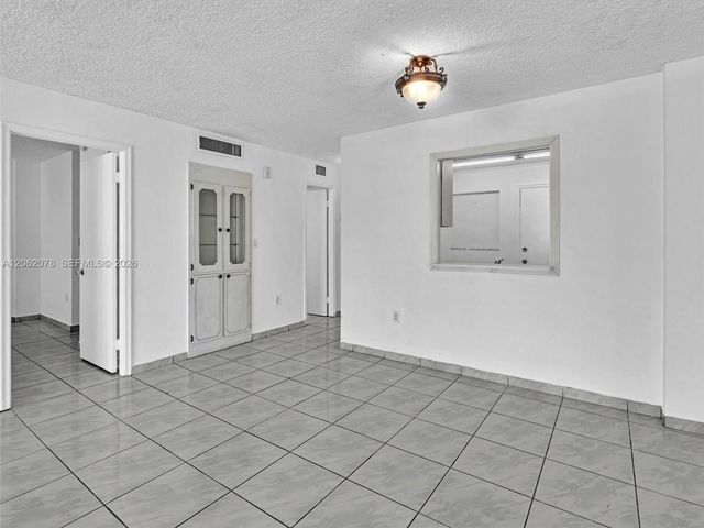 3849 NE 169th Street 405, North Miami Beach, FL 33160