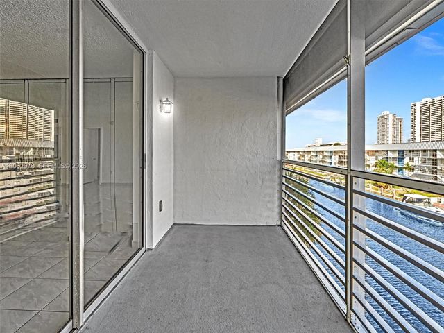 3849 NE 169th Street 405, North Miami Beach, FL 33160