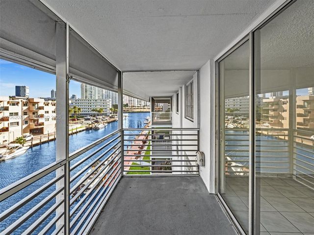 3849 NE 169th Street 405, North Miami Beach, FL 33160