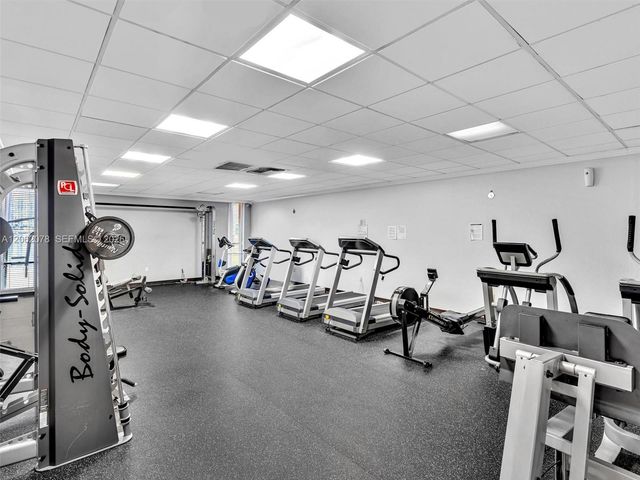 3849 NE 169th Street 405, North Miami Beach, FL 33160