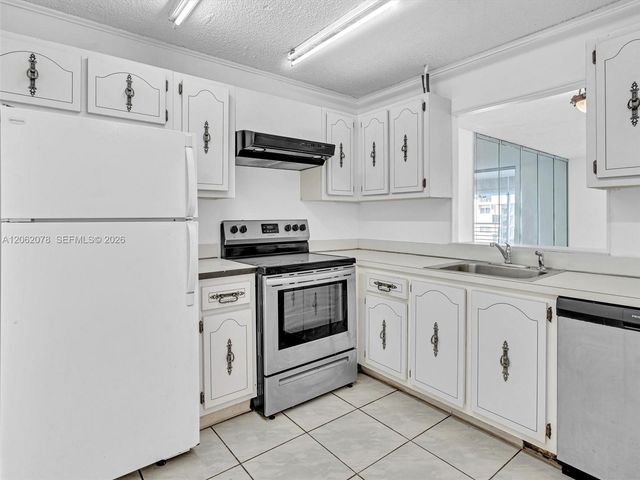 3849 NE 169th Street 405, North Miami Beach, FL 33160