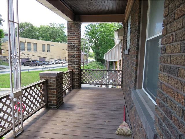162 Parkfield St, Carrick, PA 15210
