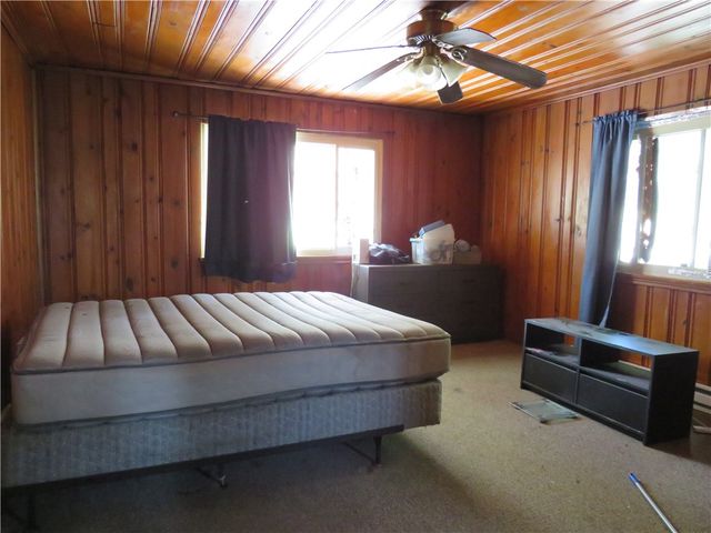 162 Parkfield St, Carrick, PA 15210