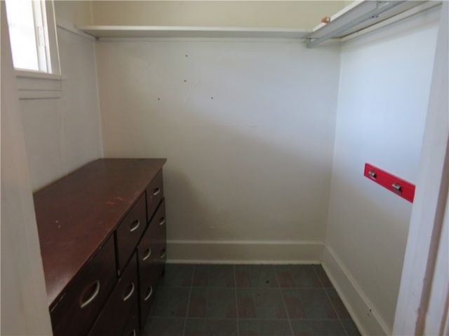 162 Parkfield St, Carrick, PA 15210