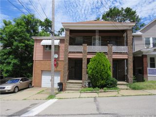 162 Parkfield St, Carrick, PA 15210