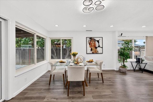 289 Martinvale Lane, San Jose, CA 95119